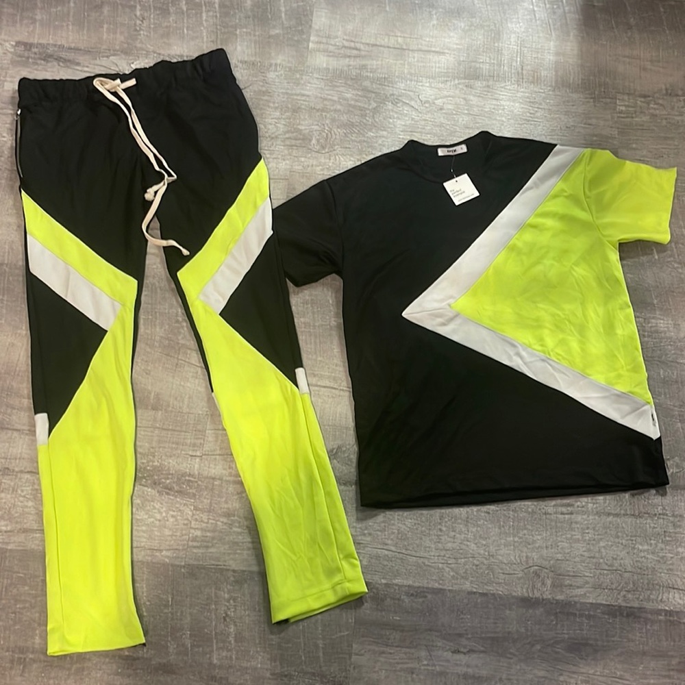 Large Pant & Small Shirt.. Great quality material set!